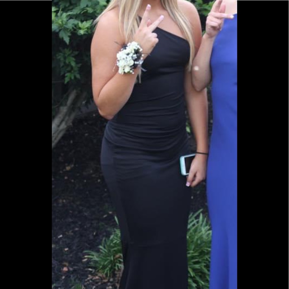 Beautiful Evening Gown Dress in Black - New